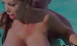Kova syvä anaaliseksiteippi, jolla mainly iso takapuoleninokan palava tyttö (Nikki Benz) video-27