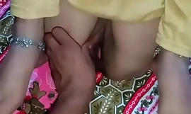 Δελχί κορίτσι πρώτη νύχτα σεξ khoon επώδυνο