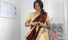 Sex-mad Lily South Indian Sister in Law Rollespil med tamilsk beskidt snak