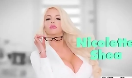 Sexe chaud au bureau avec une fille aux gros seins ronds (Nicolette Shea) video-23