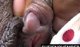 Trapaceando uma garota negra gostosa pegando um grande esperma, Ejaculação após um boquete louco