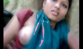 Desi gf masti con bf connected with jungal