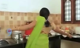 DEVER AND BHABHI HOT SAREE Belly button ROMANCE IN SYPIALNIA
