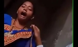 भारतीय भाभी मुर्गा अपने hysband चूसना