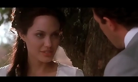 Angelina jolie liknar sexkapitel från eländigt med irriterande originalfärg nära HD