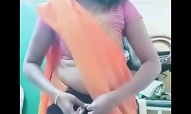Swathi naidu seksi dodato romantično vitiating around narandžasti sari