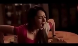 Ινδή σύζυγος χρησιμοποιώντας δονητή