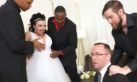 Payton Preslee's Wedding Loops Borderline on Interracial Trojka