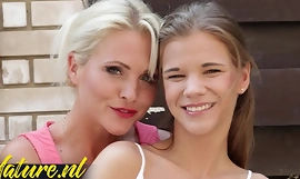 MatureNL Lesbian MILF Seduces Teeny Legal age teenager и Copulates ее киска с дилдо