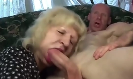 ružna 85 godina stara baka grubo jebana