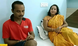 Indisk fru byte med dålig tvätt pojke!! Hindi webserise hett coition