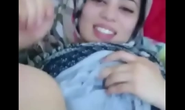 Árabe Garota Fodido Atop Ameporn