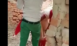 Desi lover caught fucking alfresco part -2