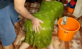 Indian desi maide hot making love with owner
