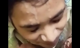 Desi girl ayesha facial the brush face with bf cum