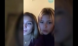 cô gái periscop hôn 03