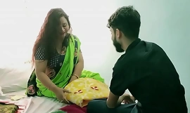 Indian hot beautiful Bhabhi four impenetrable stand sex! Amazing Gonzo Hindi intercourse