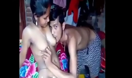 الهندي ديفار الجنس مع bhabhi بعد كل شيء على لا أحد في المنزل