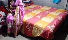 德西印度粉红色纱丽硬和打呵欠的鸿沟他妈的（官方视频Wits Localsex31）