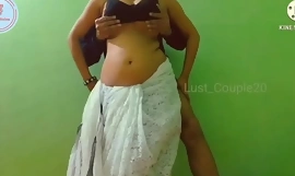 Prex Indiase vrouw verleidt in verwassen Saree. Wanhopig overal rijden Bevredig haar partner! ~ Divya Goddelijk