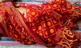 Red Saree Sonali Bhabi Coition Hard by Suffocating out Old bean ( Video chính thức của Localsex31)
