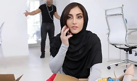 Enormer Making love für die Stiefschwester meiner Freundin - Hijablust